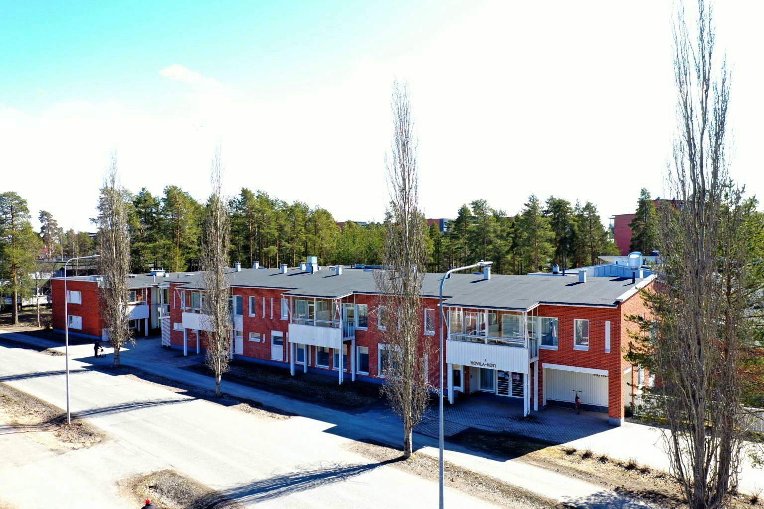 Hovila julkisivu